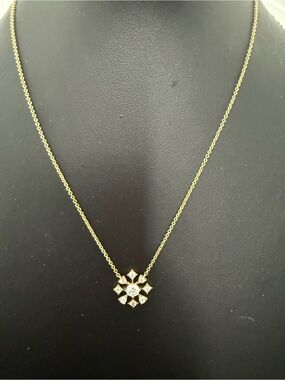 NEW Nadri CZ Snow Flake Cluster Pendant Necklace $59 MSRP